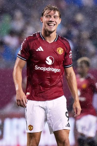 Man Utd 4伯恩茅斯1：Hojlund回应Sesko Transfer News，Dorgu再次闪耀，夏季的第一个进球