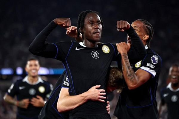 西汉姆1切尔西5：布鲁斯羞辱锤子，没有科尔·帕尔默