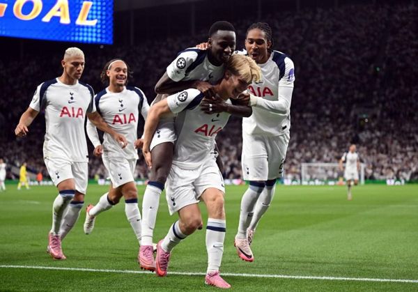 热刺1比利亚雷亚尔0：马刺赢得冠军联赛揭幕战，之后“最糟糕的守门员大错你会看到整个赛季”