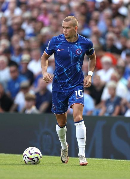 禁止切尔西的明星Mykhailo Mudryk滑入女演员Jordyn Jones的DMS，并轻率评论