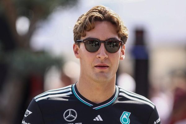 梅赛德斯之星四个月的肺炎战斗之后，乔治·罗素（George Russell）由于生病而错过今天阿塞拜疆大奖赛的媒体会议