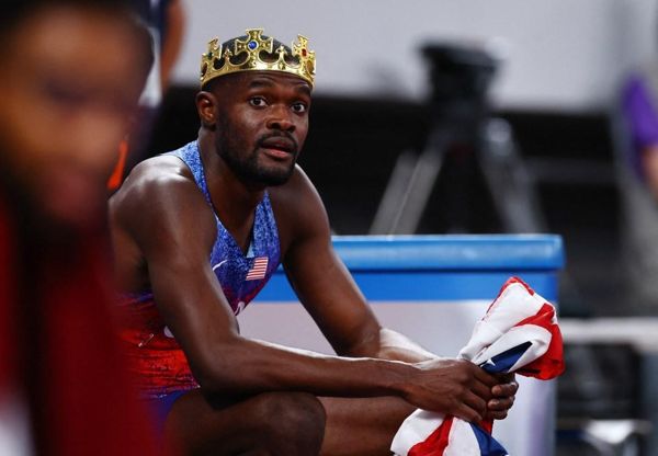 “那真是疯狂”  – 美国明星在赢得金牌后在冠军庆祝之前取消了资格，然后决定掉头