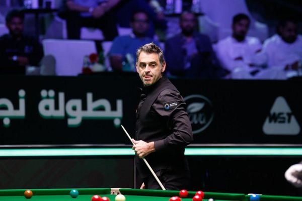 斯诺克传奇人物罗尼·奥沙利文（Ronnie O'Sullivan），现年49岁