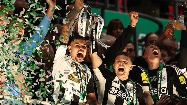 Carabao杯第四轮平局：纽卡斯尔与托特纳姆热刺，阿森纳vs布莱顿，利物浦与水晶宫，切尔西vs狼