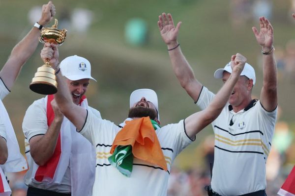 欧洲光荣的游行几乎变成了体育史上最大的扼流圈