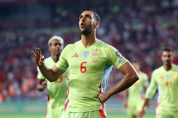 阿森纳球迷要求Mikel Arteta进行震惊的战术转换，因为Mikel Merino在西班牙为Worldie帽子戏法得分