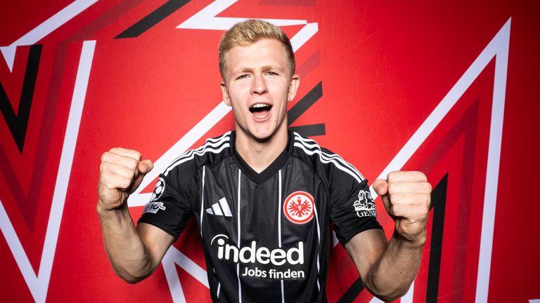 乔纳森·布尔卡特简介：法兰克福队状态良好的雨果·埃基蒂克替代者对利物浦构成威胁