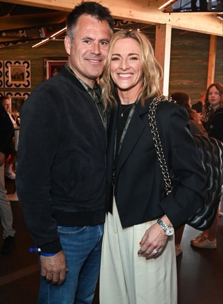 我喜欢与肯尼（Kenny）保持火花活力的日间性关系 – 这是一个空荡荡的巢穴的好处。