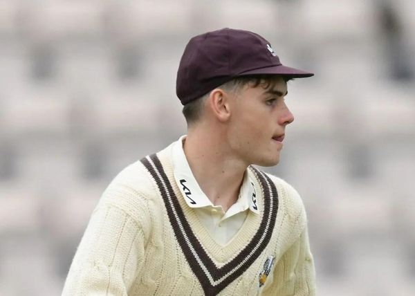 斯诺克传奇人物 17 岁的孙子在格雷姆·斯旺 (Graeme Swann) 首次代表英格兰国家队出场几个月后与萨里签约