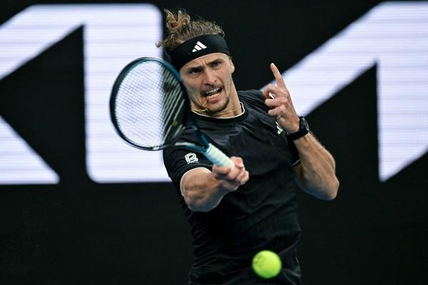 天雨无阻施华利夫闯第3圈