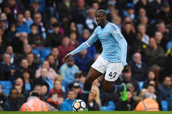 施曼尤着42号同Yaya有关？