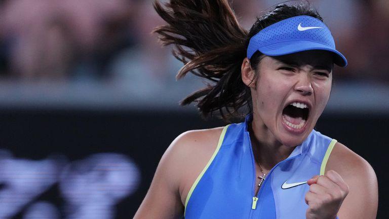 艾玛·拉杜卡诺 (Emma Raducano)：英国第一包装翅膀和澳大利亚澳大利亚人。