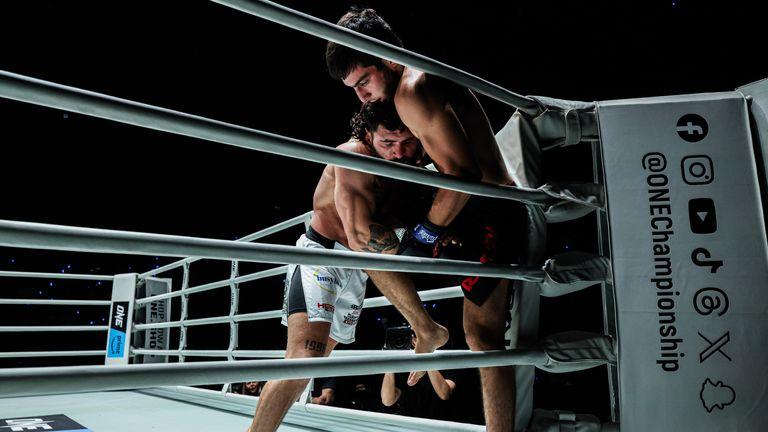 ONE Fight Night 42：贾比尔·贾布拉洛夫 (Dzhabir Dzhabrailov) 凭借 Sam-A Gaiyanghadao 上演大师级作品，以淘汰赛的方式复出