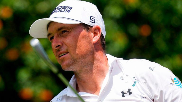 凯迪拉克锦标赛：卡梅伦·杨 (Cameron Young) 在美巡赛 (PGA Tour) 上取得首轮领先，乔丹·斯皮思 (Jordan Spieth) 评论 LIV Golf 的情况
